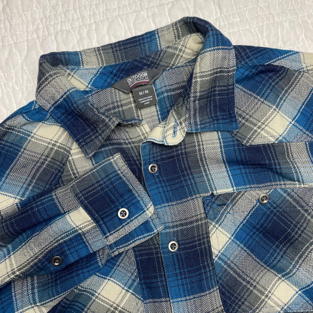 Outdoor Research Mens Blue Grey Plaid Flannel Button Down Shirt Size M